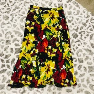 🔸3/$7 BUNDLE 🔸 Flower Print Long Maxi Skirt